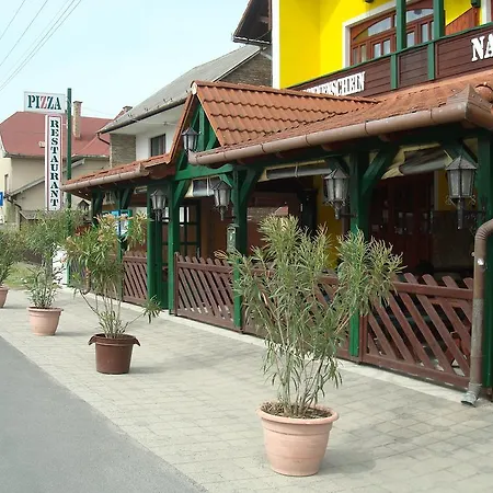 Отель Napsugar 3*